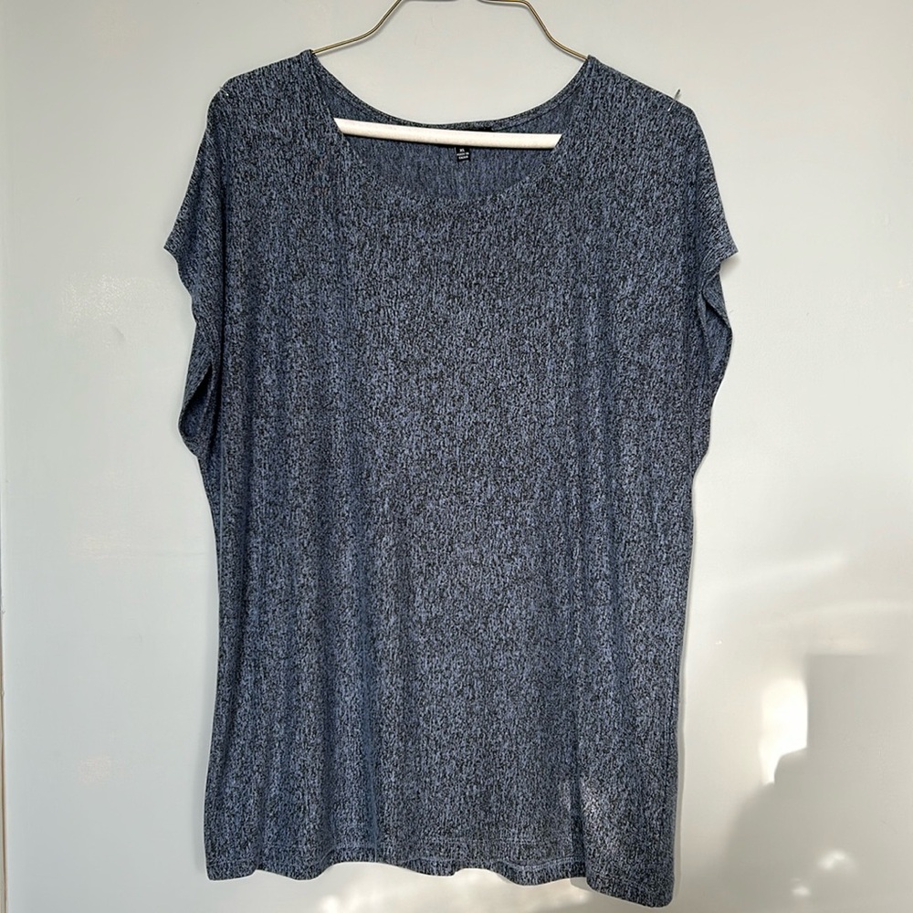 Women’s premise studio blue shirt size XL great condition